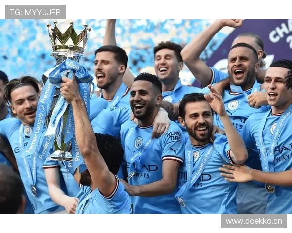 足球巨星表现榜：近期状态回暖与持续提升的顶级球员分析