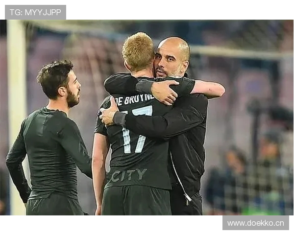 德布劳内决赛与强强对话中的影响力是否存在结构性差异？