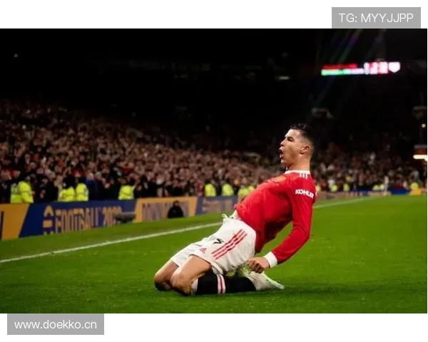 曼联从第15到争四的复苏趋势，是否面临稳定性考验与竞争加剧的格局变化