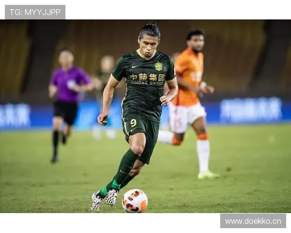 张玉宁晚上能吃火锅？那场上奔跑跟换了个人似的！