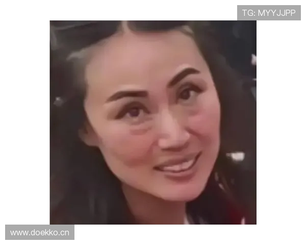 李小鹏穿得跟邻居大叔，比赛里竟然画风差这么多？